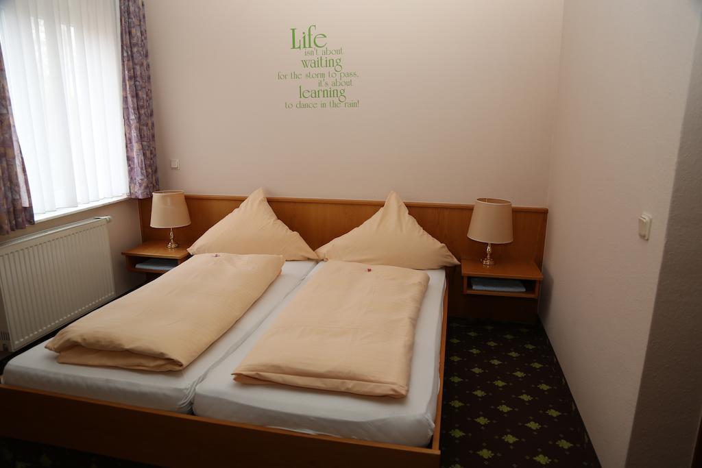 Hotel Taunus Residence Bad Camberg Exterior foto